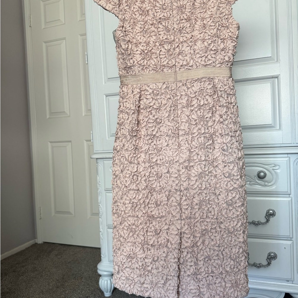 O'2nd Textured Midi Dress in Soft Pink - Picture 2 of 7